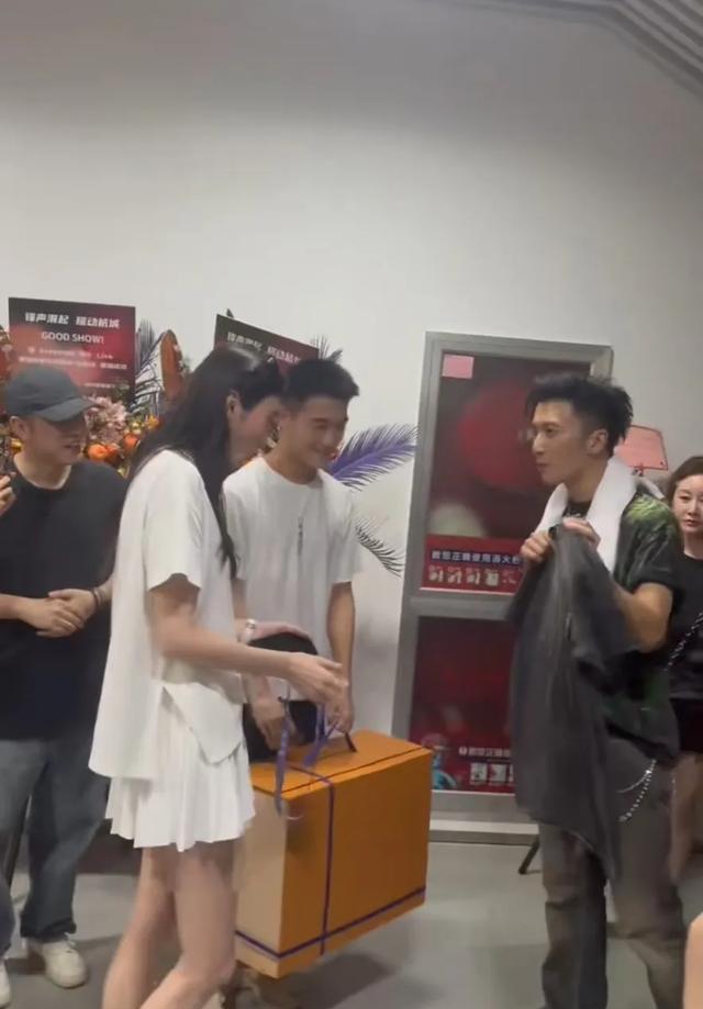 yid, 做厨师不唱, yid